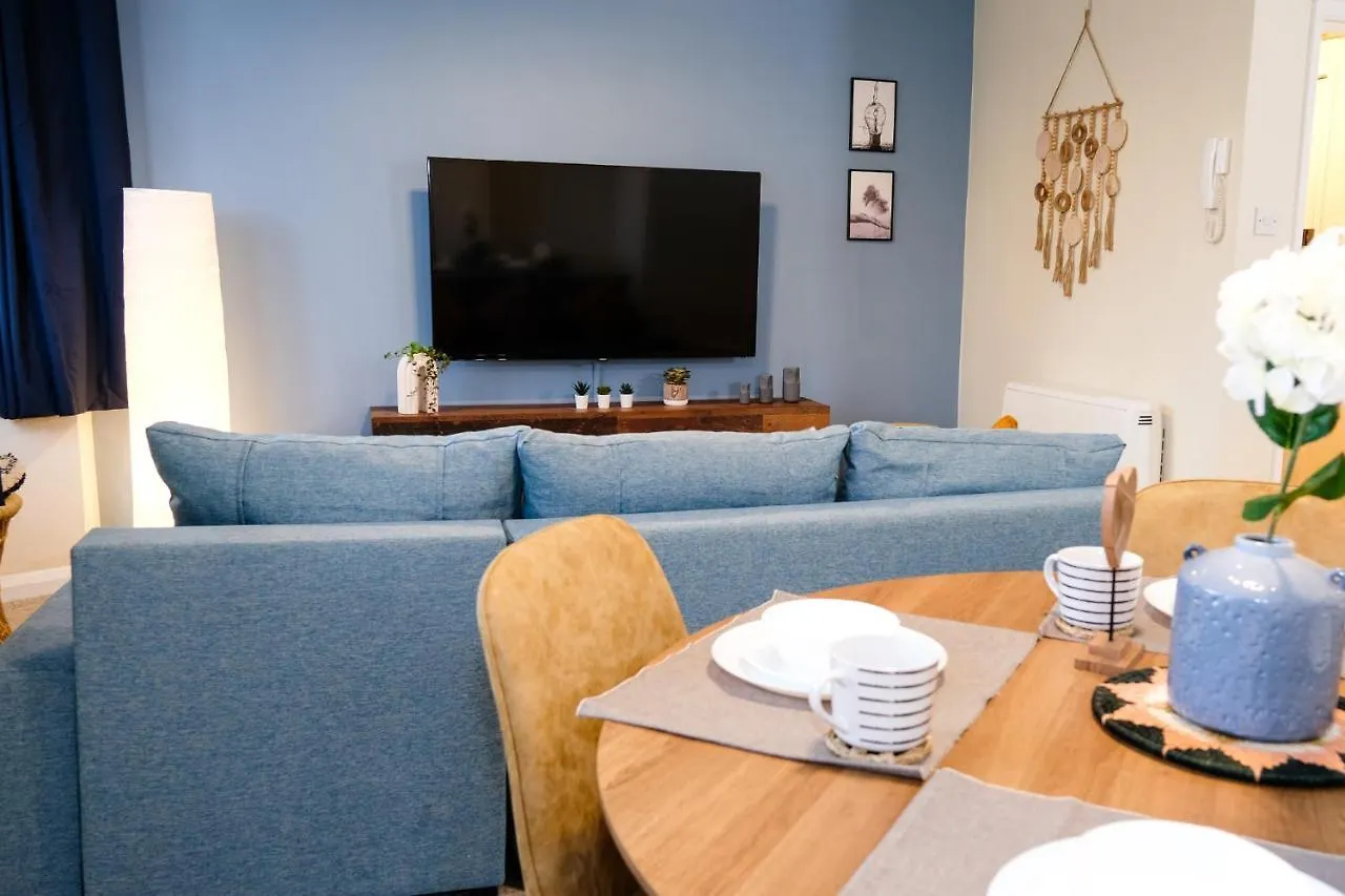 Spacious Apartment - Double And Sofa Bed - Wonderful Pavilion Views Hove 0*,  Regno Unito