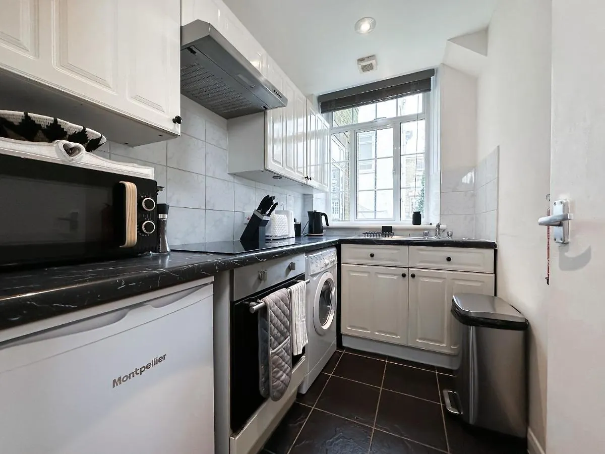 Spacious Apartment - Double And Sofa Bed - Wonderful Pavilion Views Hove