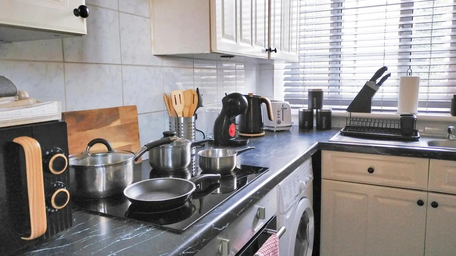 Spacious Apartment - Double And Sofa Bed - Wonderful Pavilion Views Hove 0*,  Regno Unito